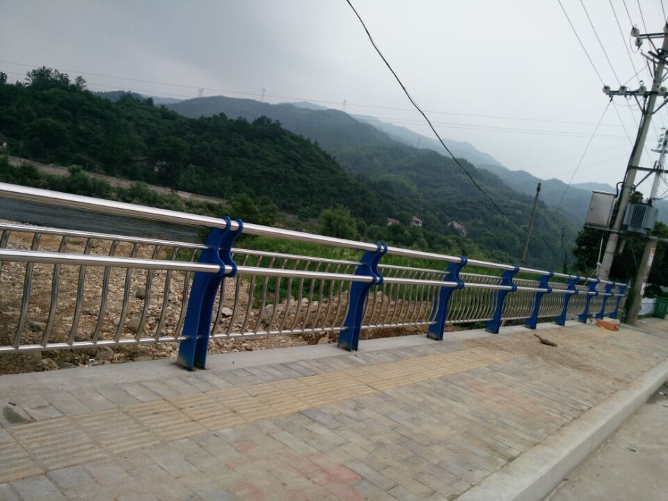 不锈钢复合管护栏