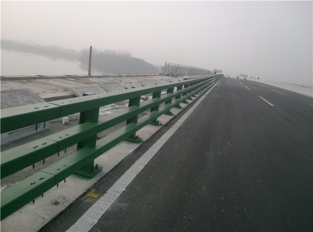 道路护栏