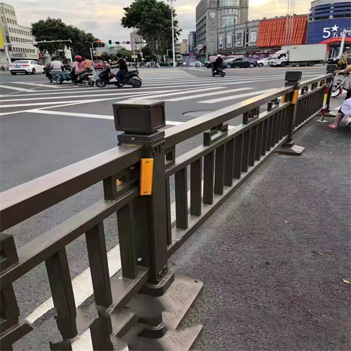 道路护栏安装便捷